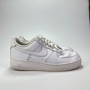 Nike Air Force 1 Low White Leather Athletic Shoes DD8959-100 Women's Size 7.5